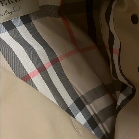 Burberry Cotton Trench Coat with dust bag - Picture 6 of 7